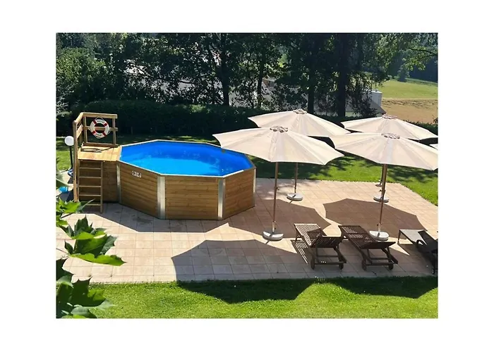 Landhaus Weickenhof Comfortable Holiday Residence * Oberweickenhof
